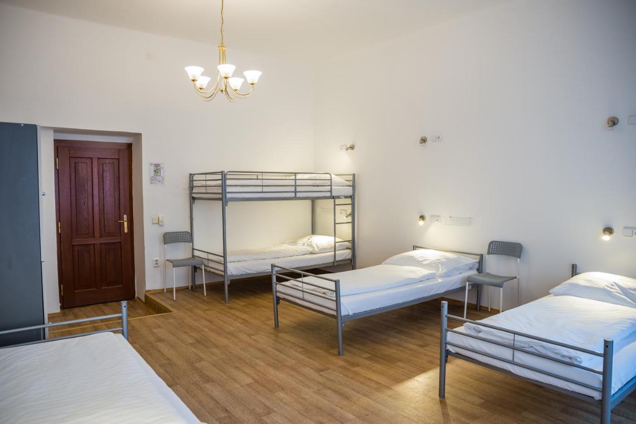 Single Bed Dormitory Room,1381612622:JPEG