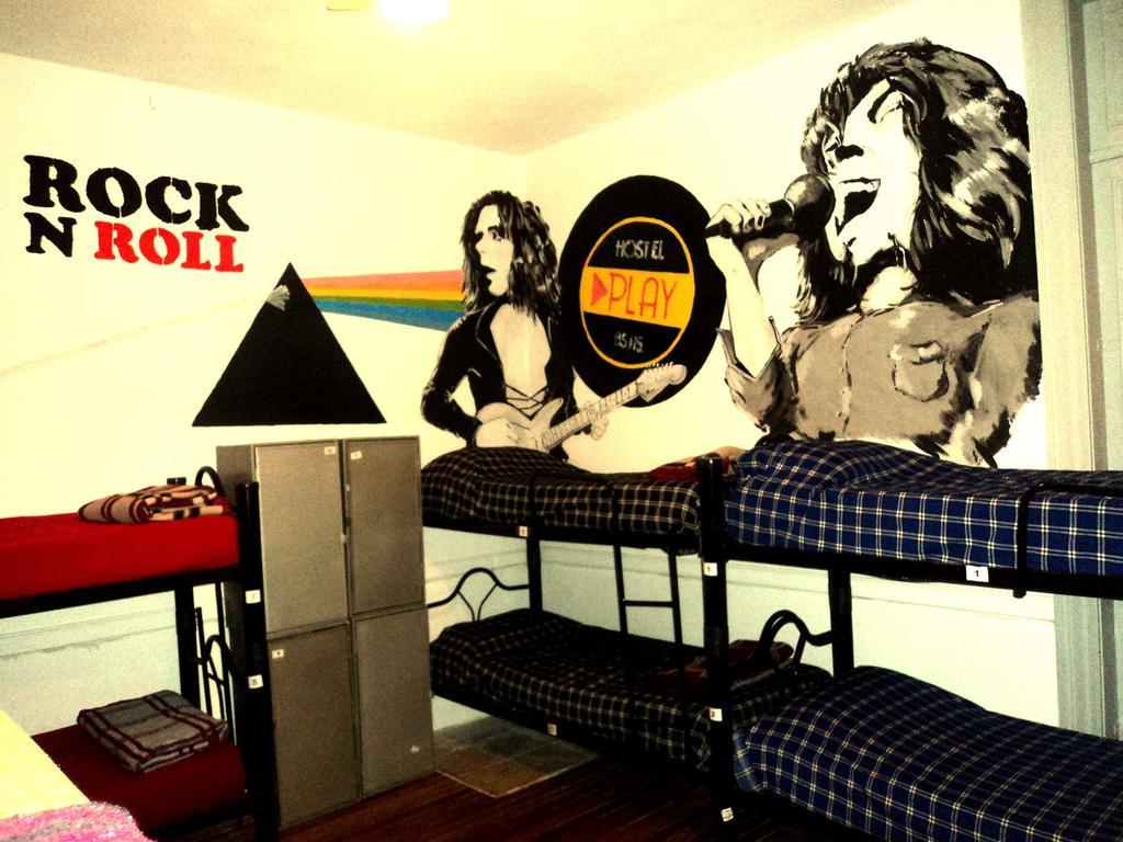 Bed in 8-Bed Mixed Dormitory Room