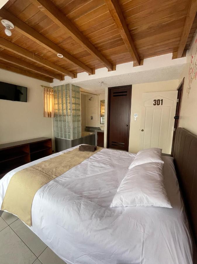 Double Room Private Bathroom