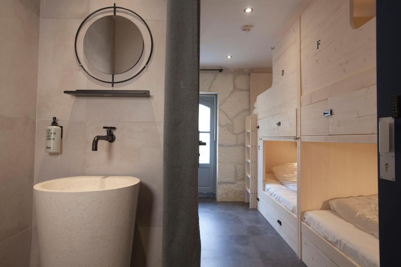 Bed in 8-Bed Mixed Dormitory Room