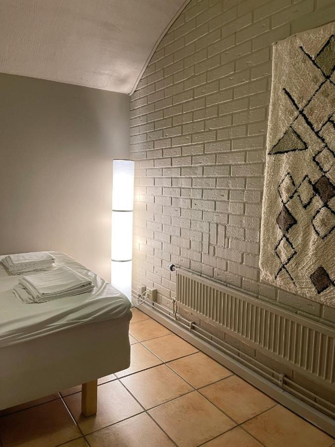 Double Room,1406236322:JPEG