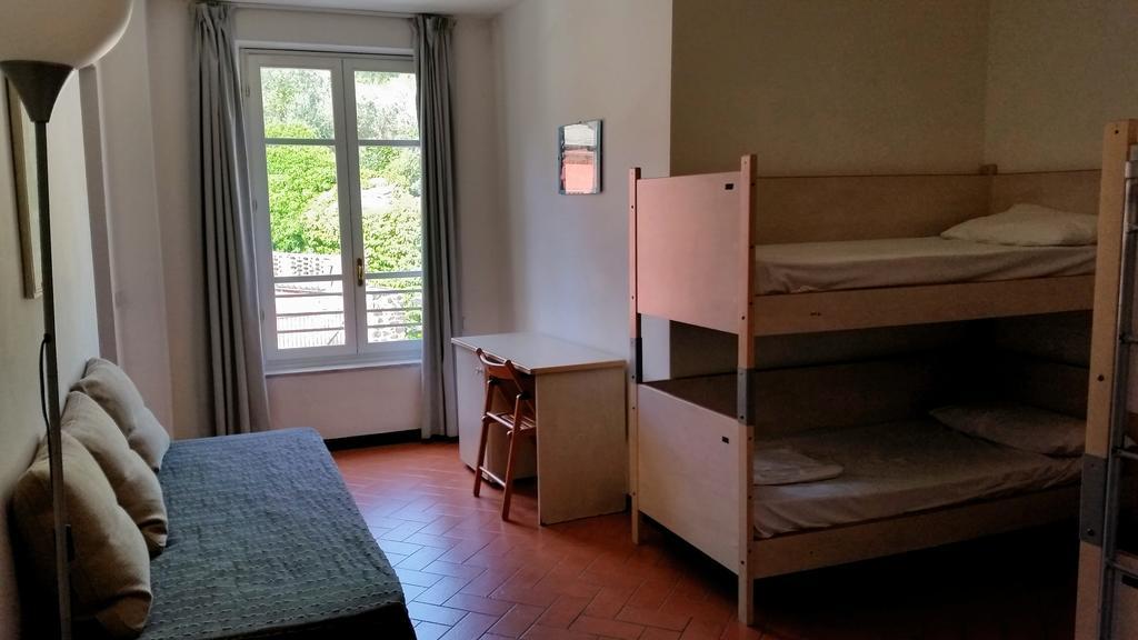 Quadruple Room with Private Bathroom