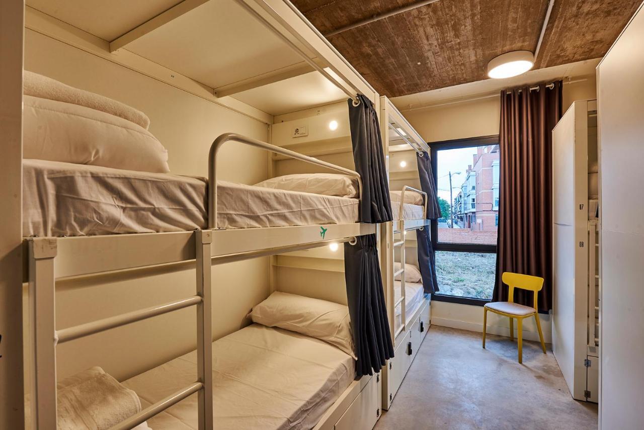 Bed in 8-Bed Mixed Dormitory Room