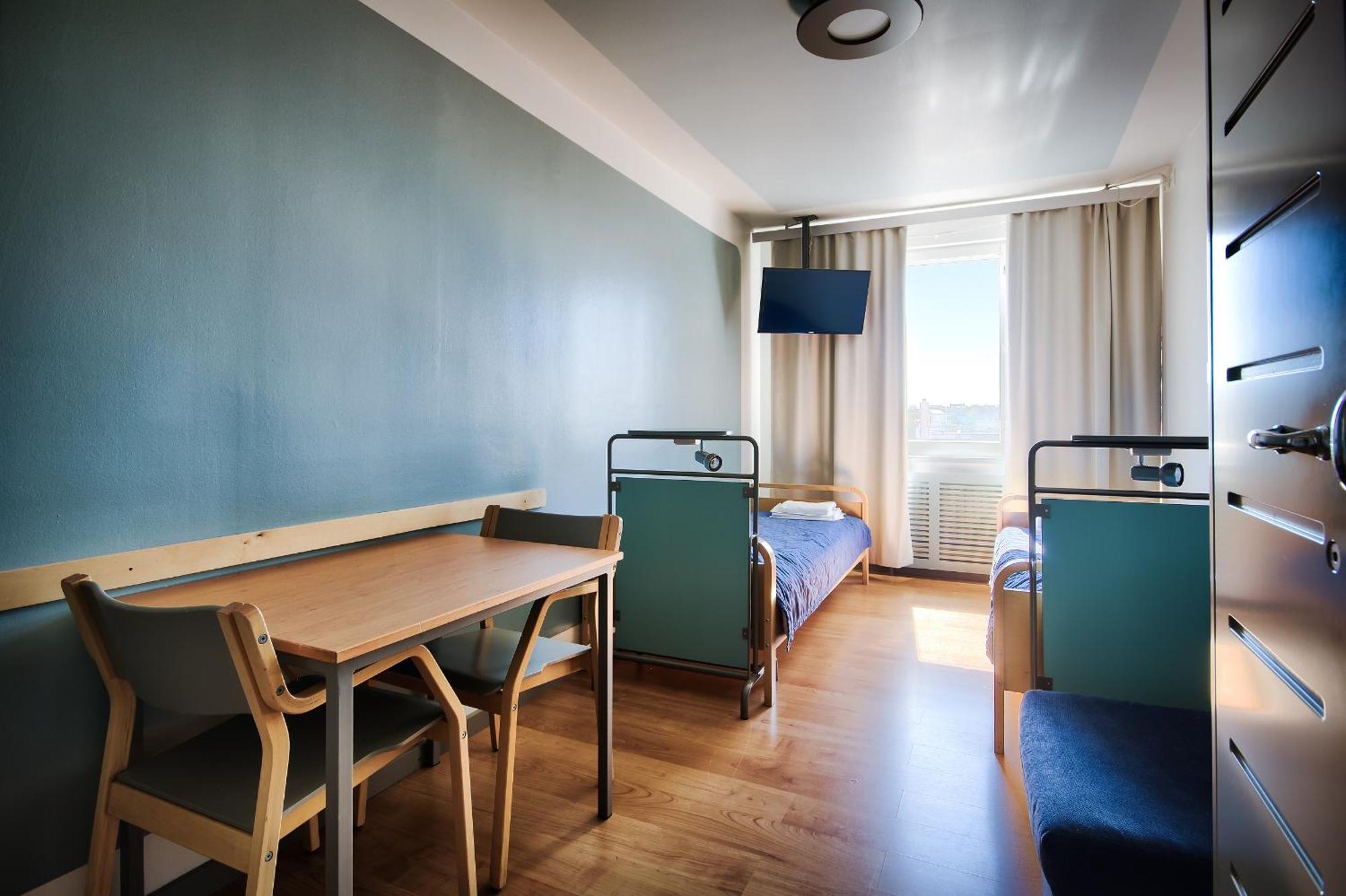 Standard Twin Room with Shared Bathroom