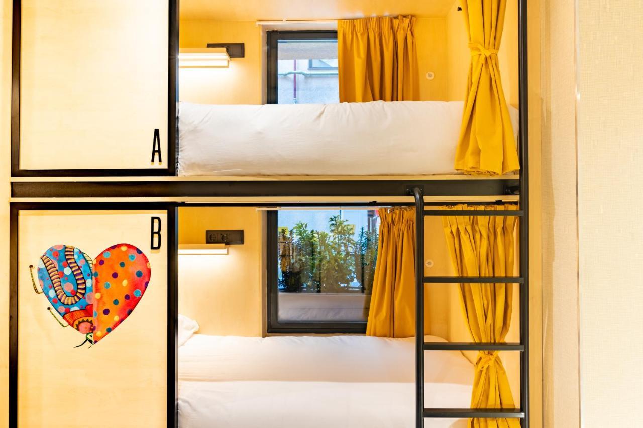 Bed in 6-Bed Mixed Dormitory Room