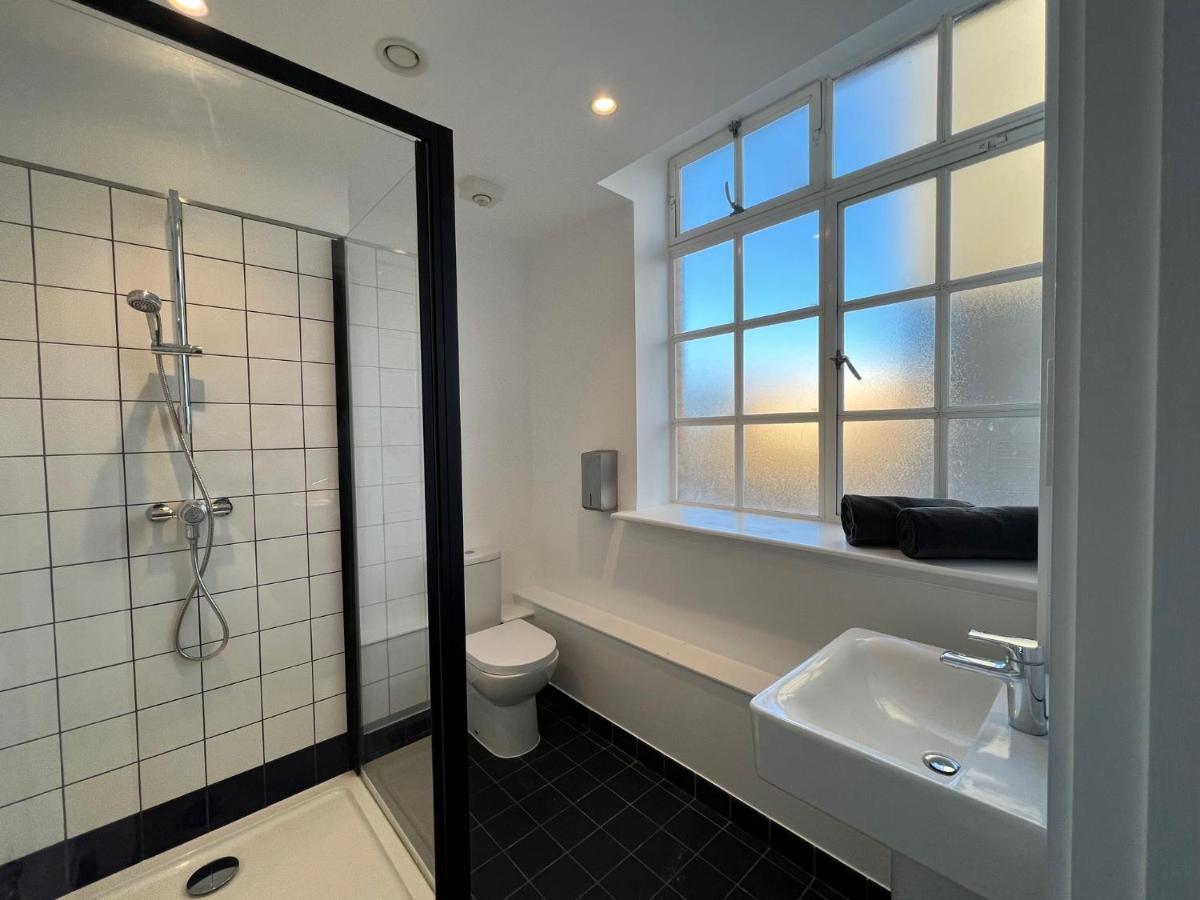 Double Room with Private External Bathroom