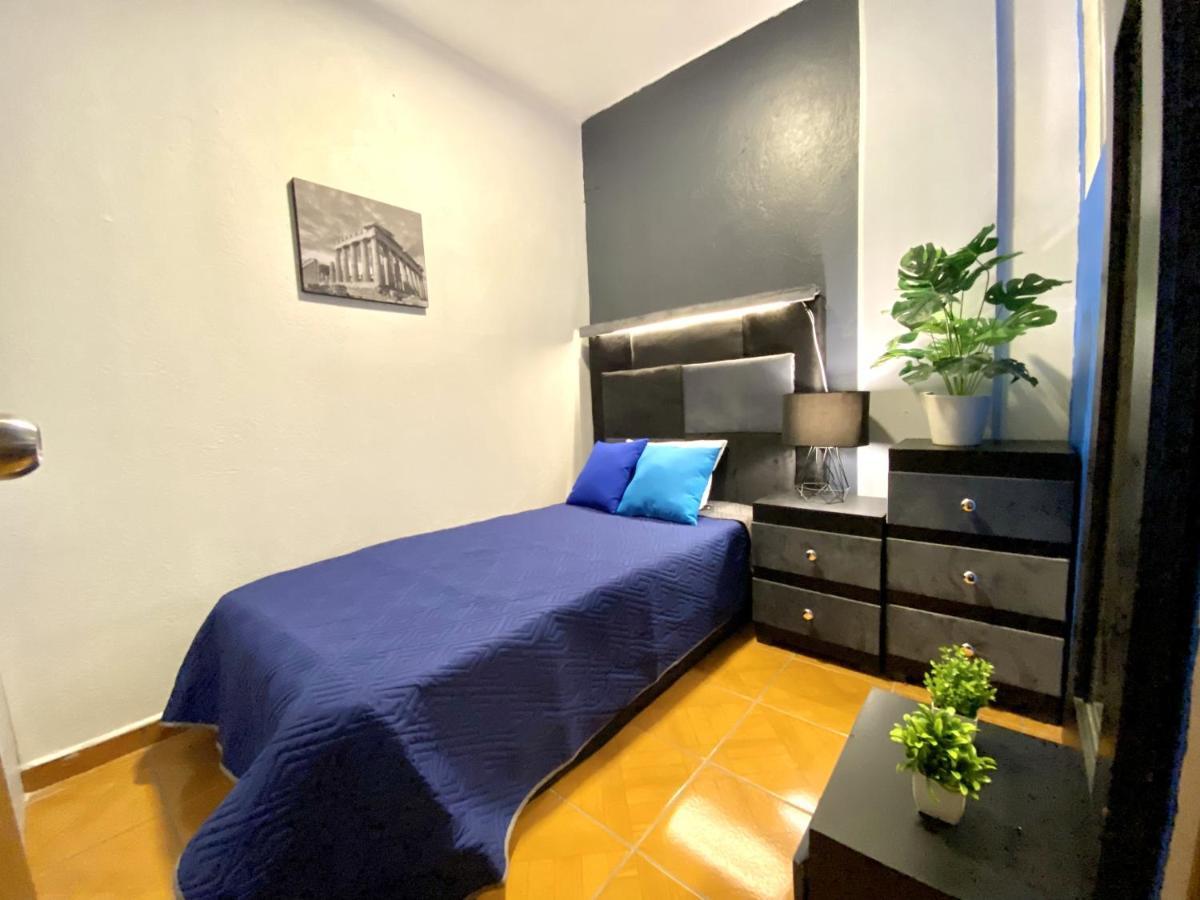 Single Room with Shared Bathroom