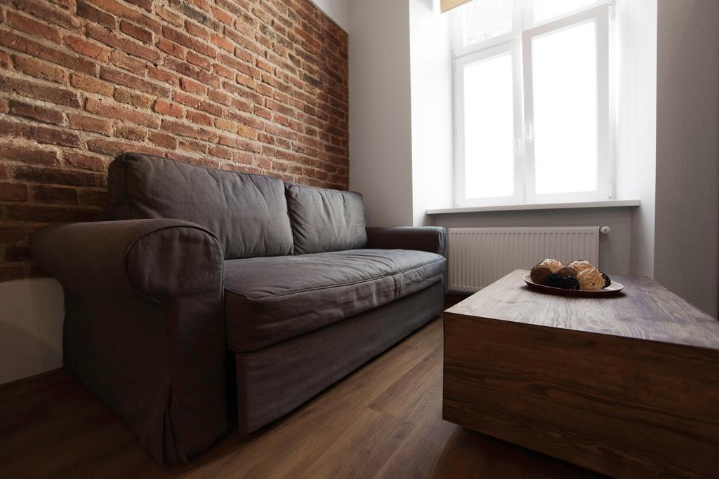 Apartment with Private Bathroom- Split Level