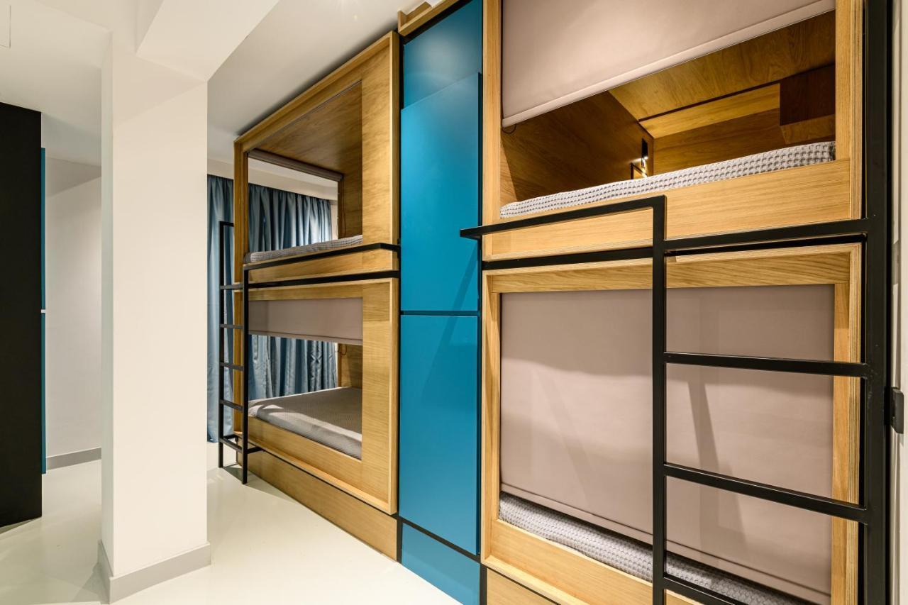 Single Bed in 6-Bed Female Dormitory Room with Balcony