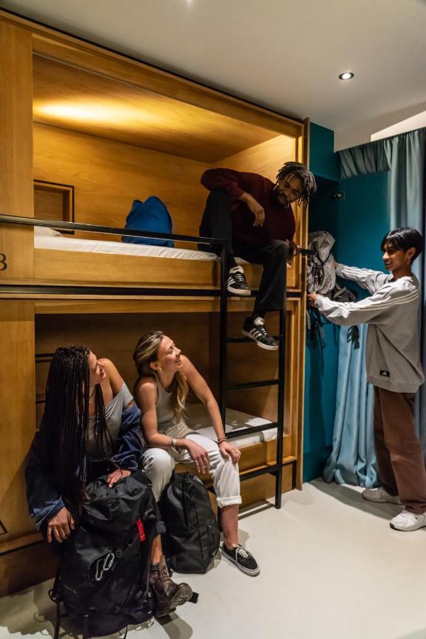 Single Bed in 8-Bed Mixed Dormitory Room with Balcony