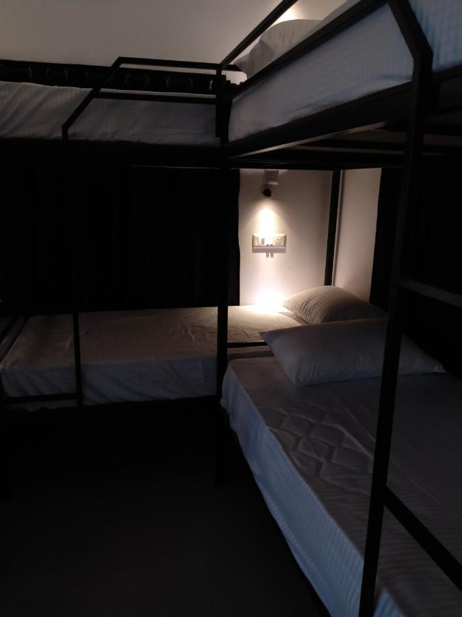 6-Bed Mixed Dormitory Room,1494899182:JPEG