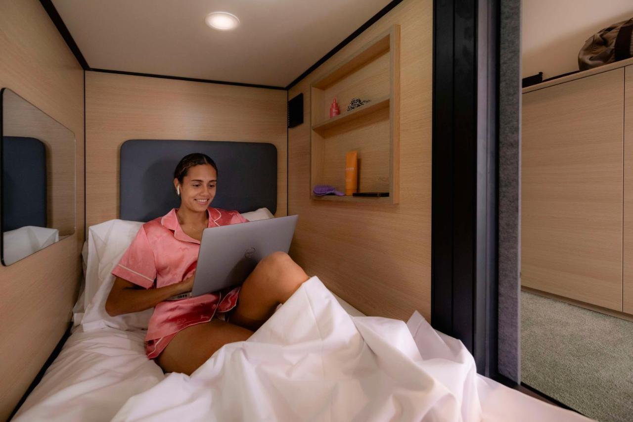 Female Only 4 Pod Room Private Bathroom,1498613587:JPEG