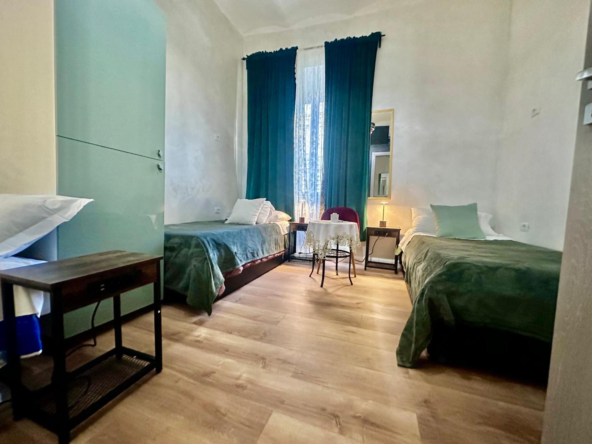 Bed in 5-Bed Mixed Dormitory Room