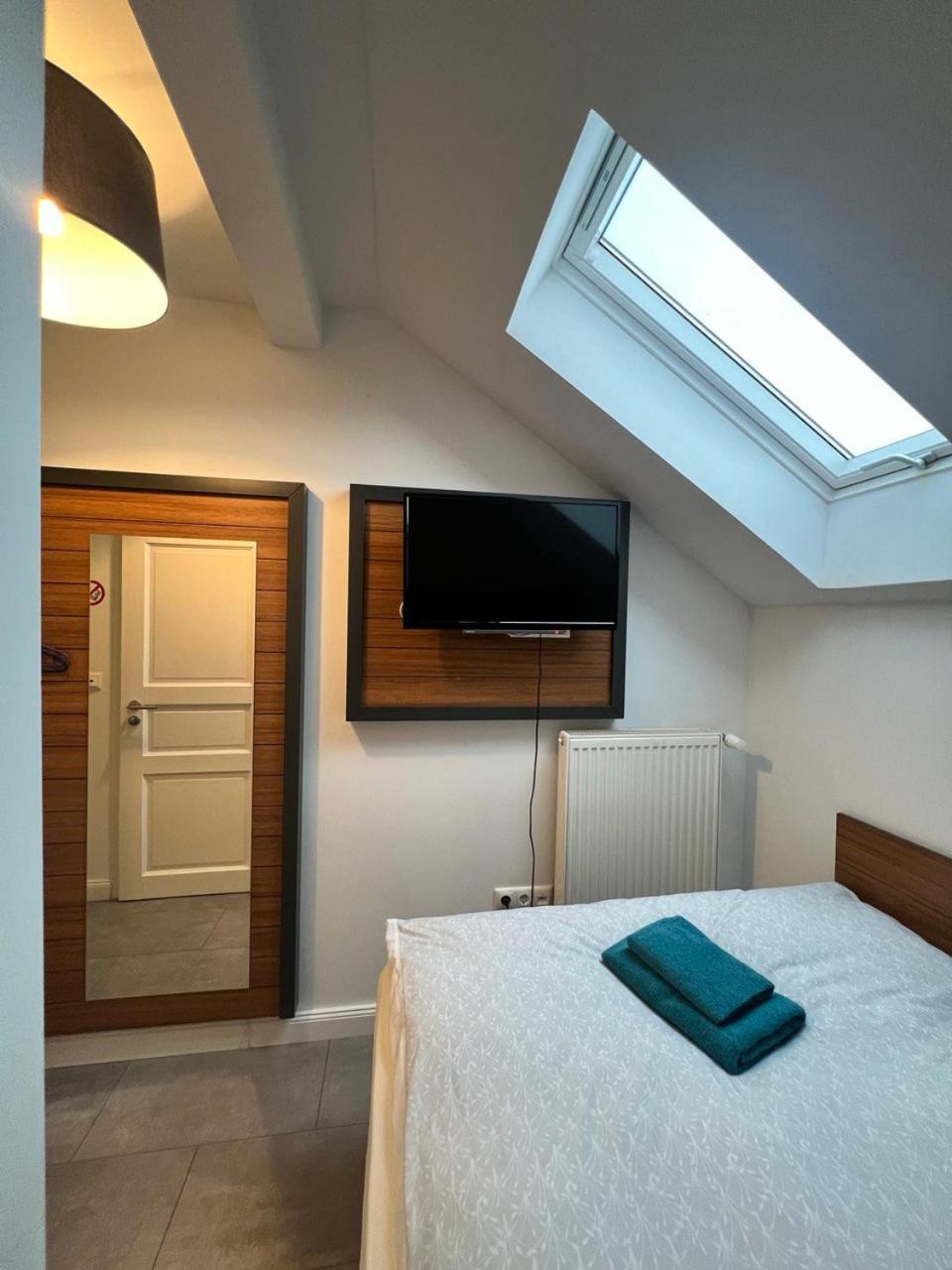 Budget Single Room