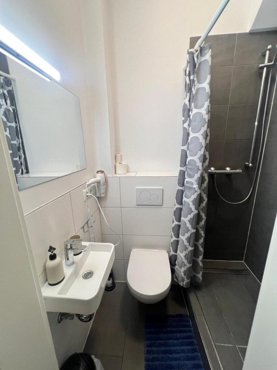 Budget Single Room