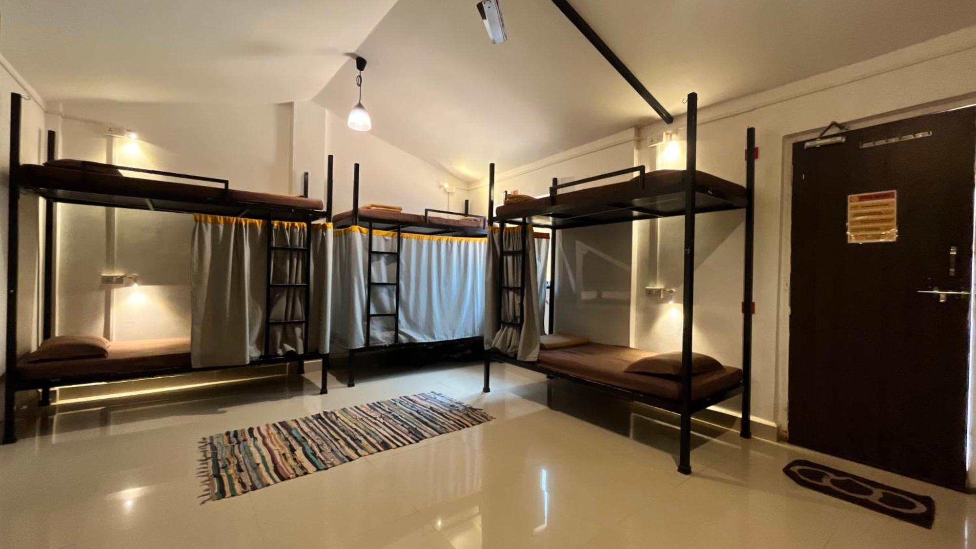 Bed in 10-Bed Mixed Dormitory Room
