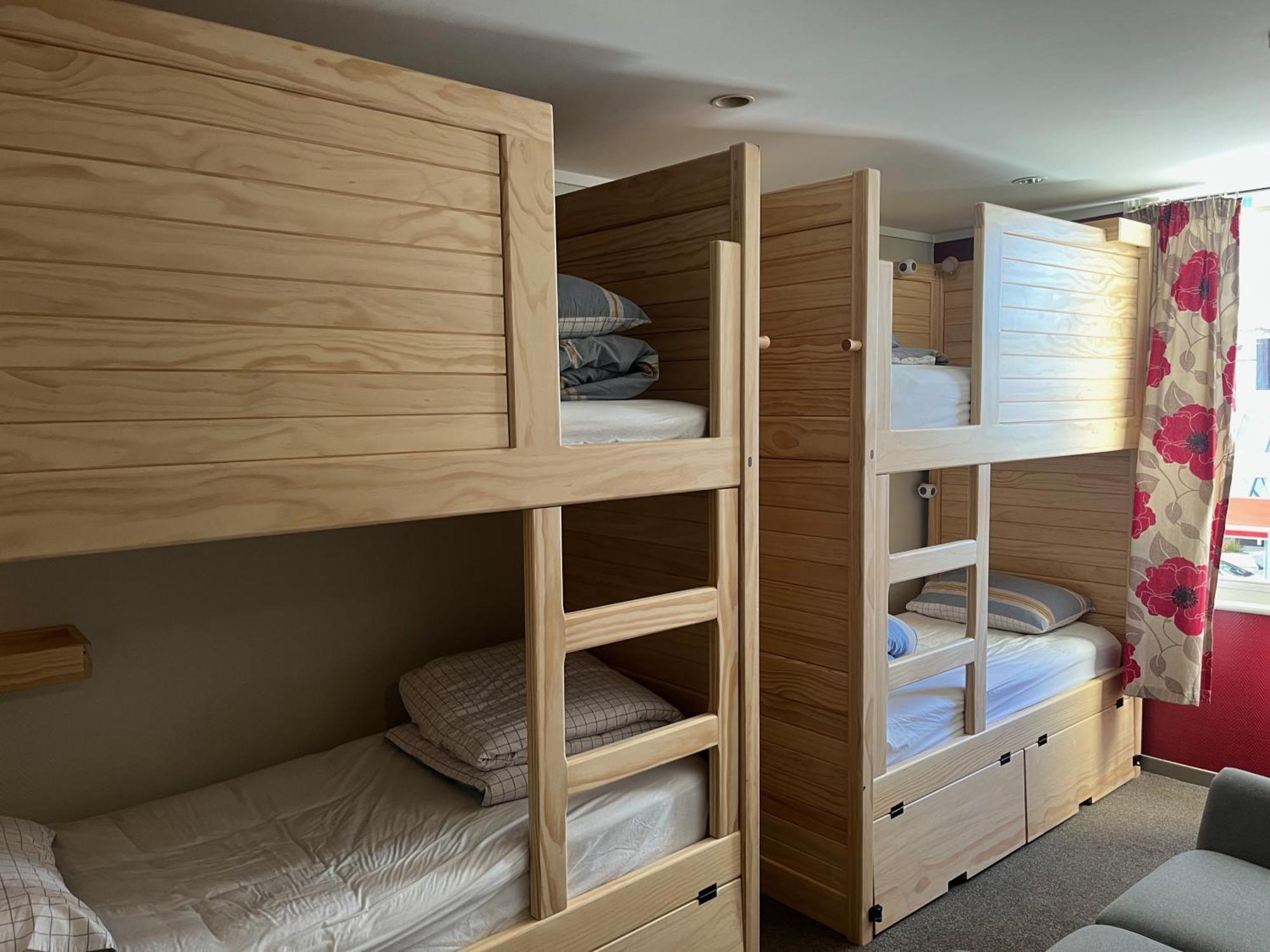 4-Bed Mixed Dormitory Room,1501555108:JPEG