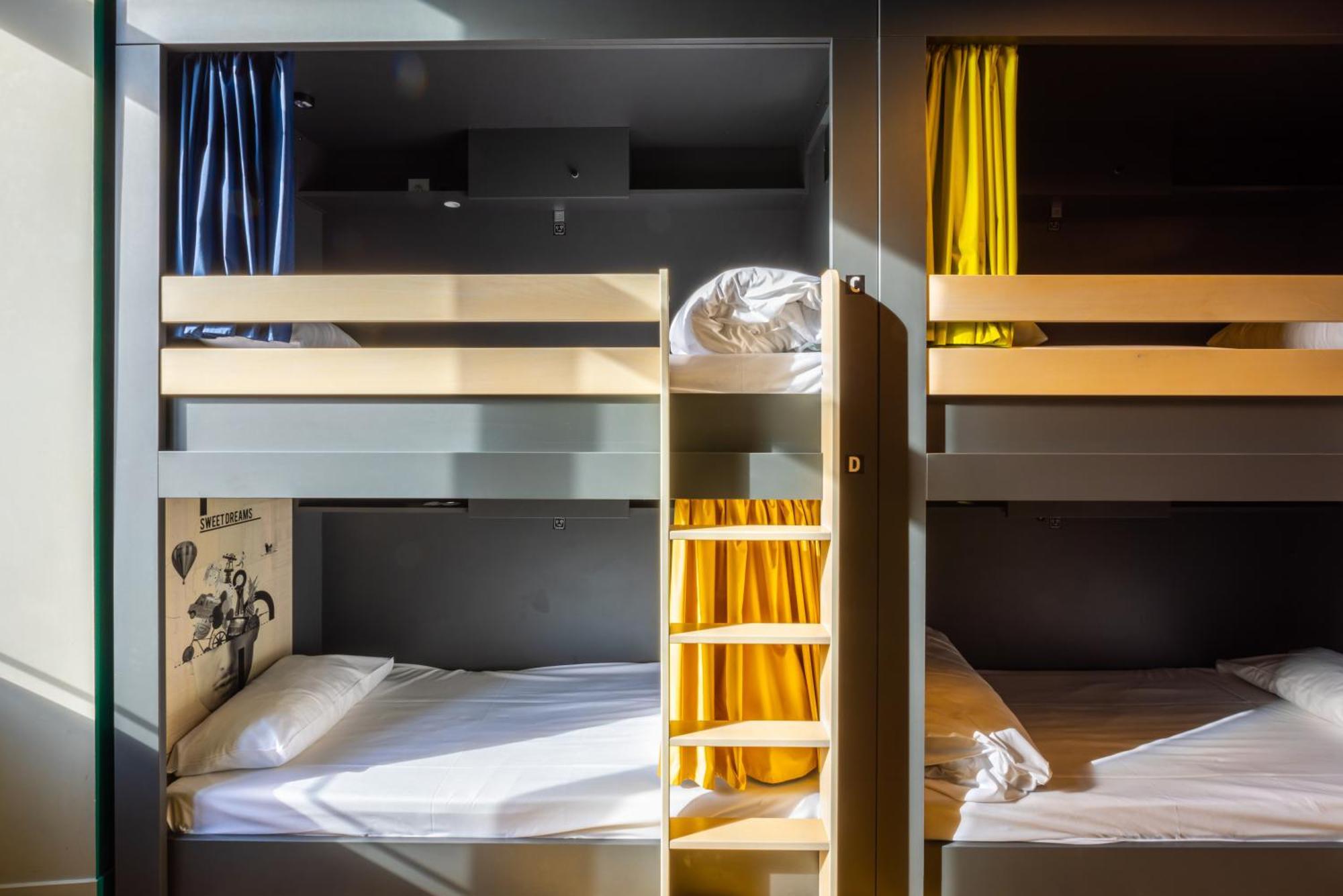 Bed 6-Bed Mixed Dormitory Room
