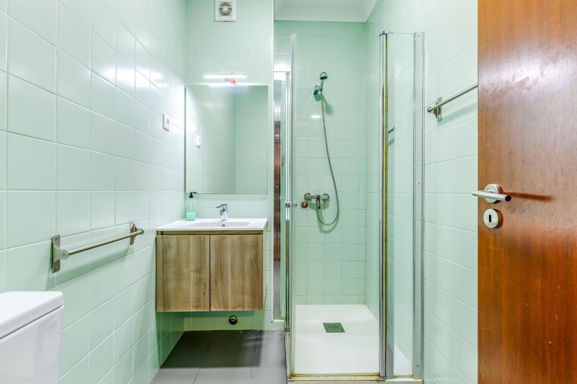 Bed in 6-Bed Mixed Dormitory Room,1514074216:JPEG