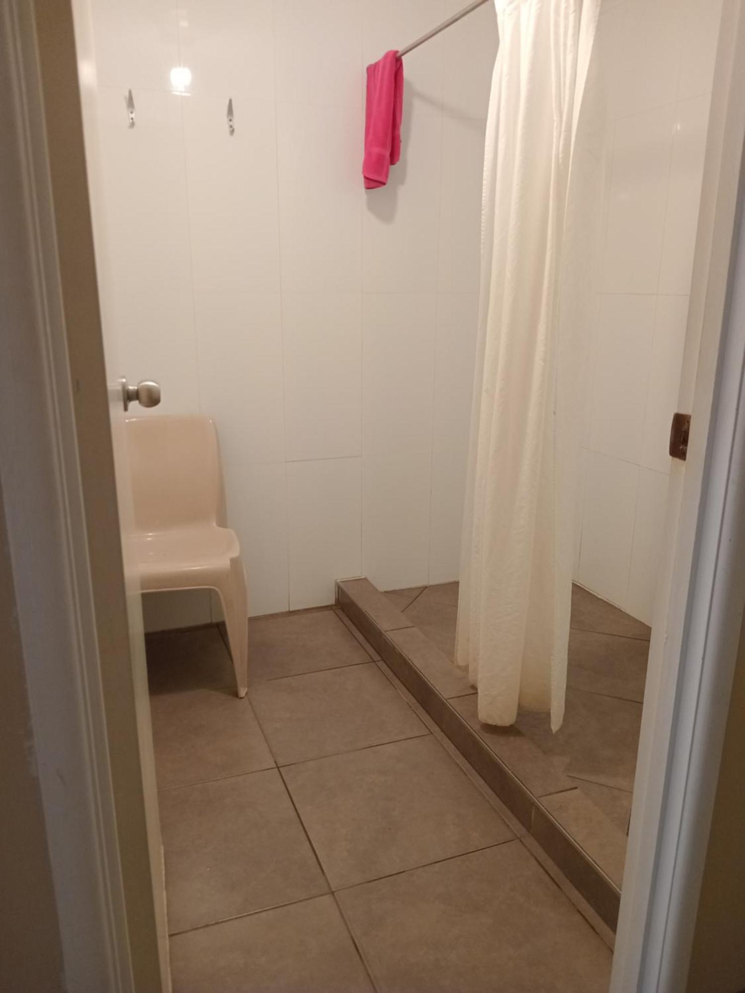 Bed 7-Bed Dormitory Room Private Bathroom,1537347085:JPEG