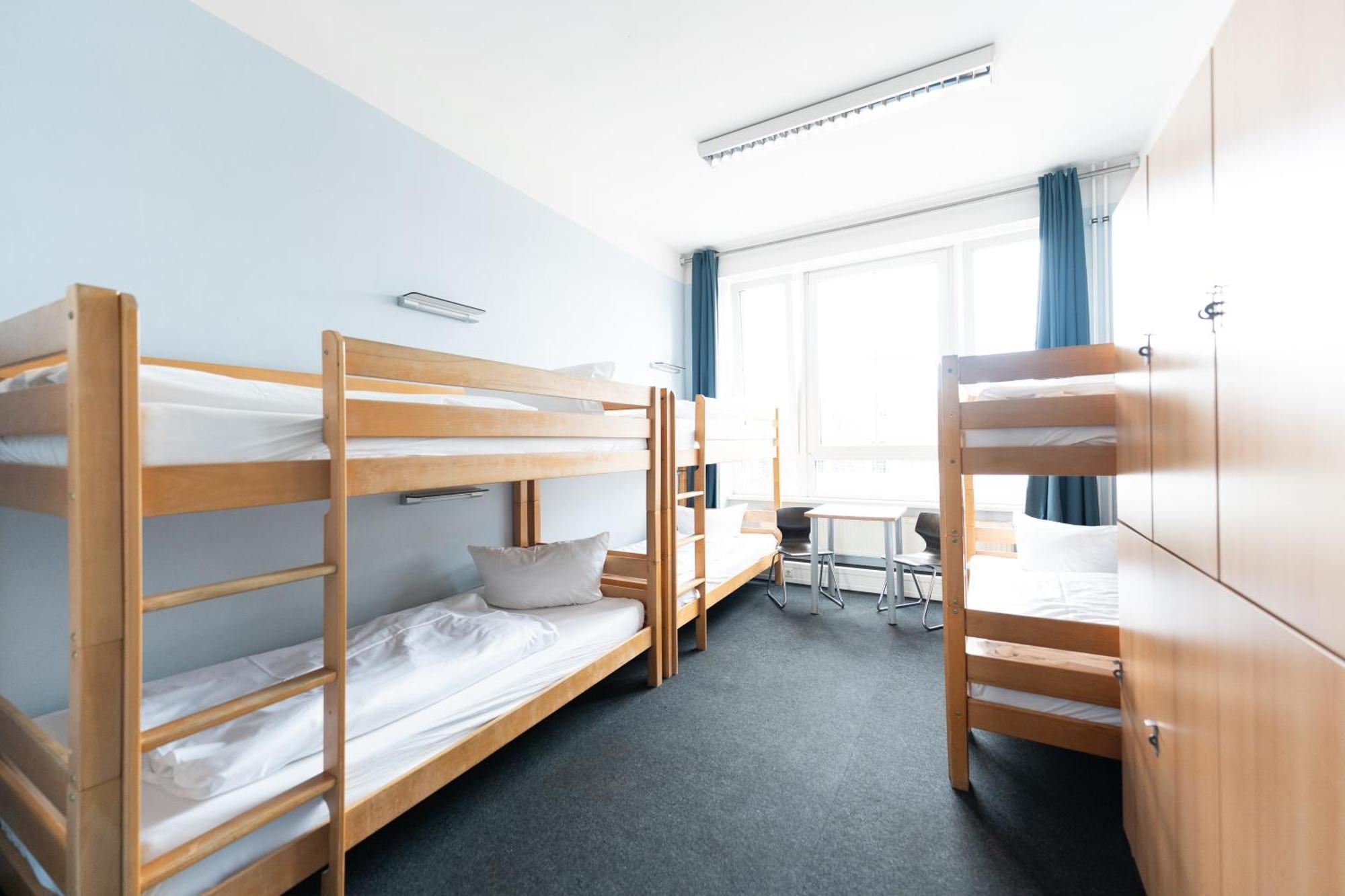 6-Bed Room,1549658956:JPEG