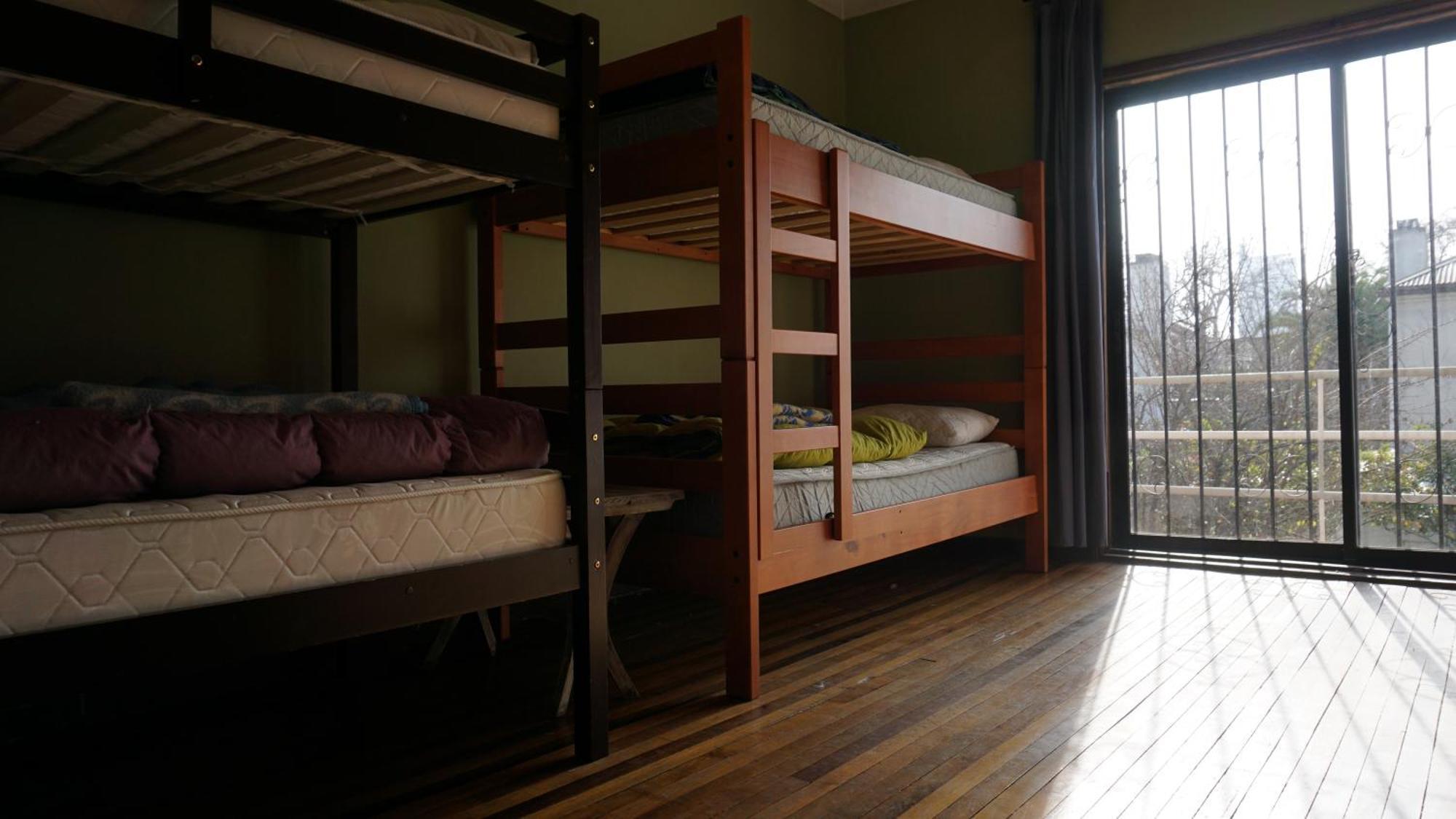 Single Bed in Dormitory Room (6 Adults)