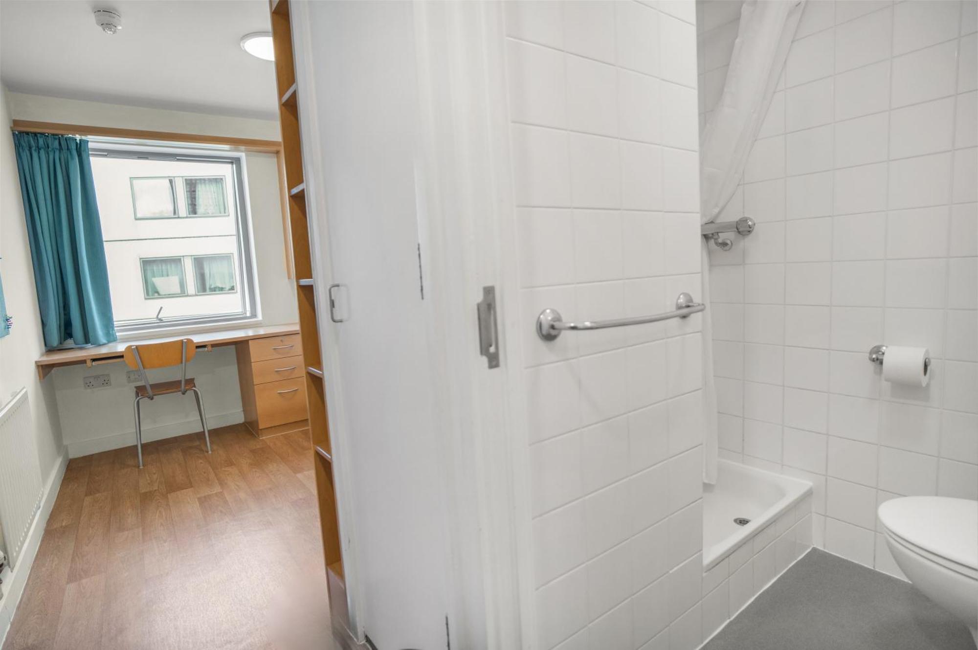 Single Room Private Bathroom