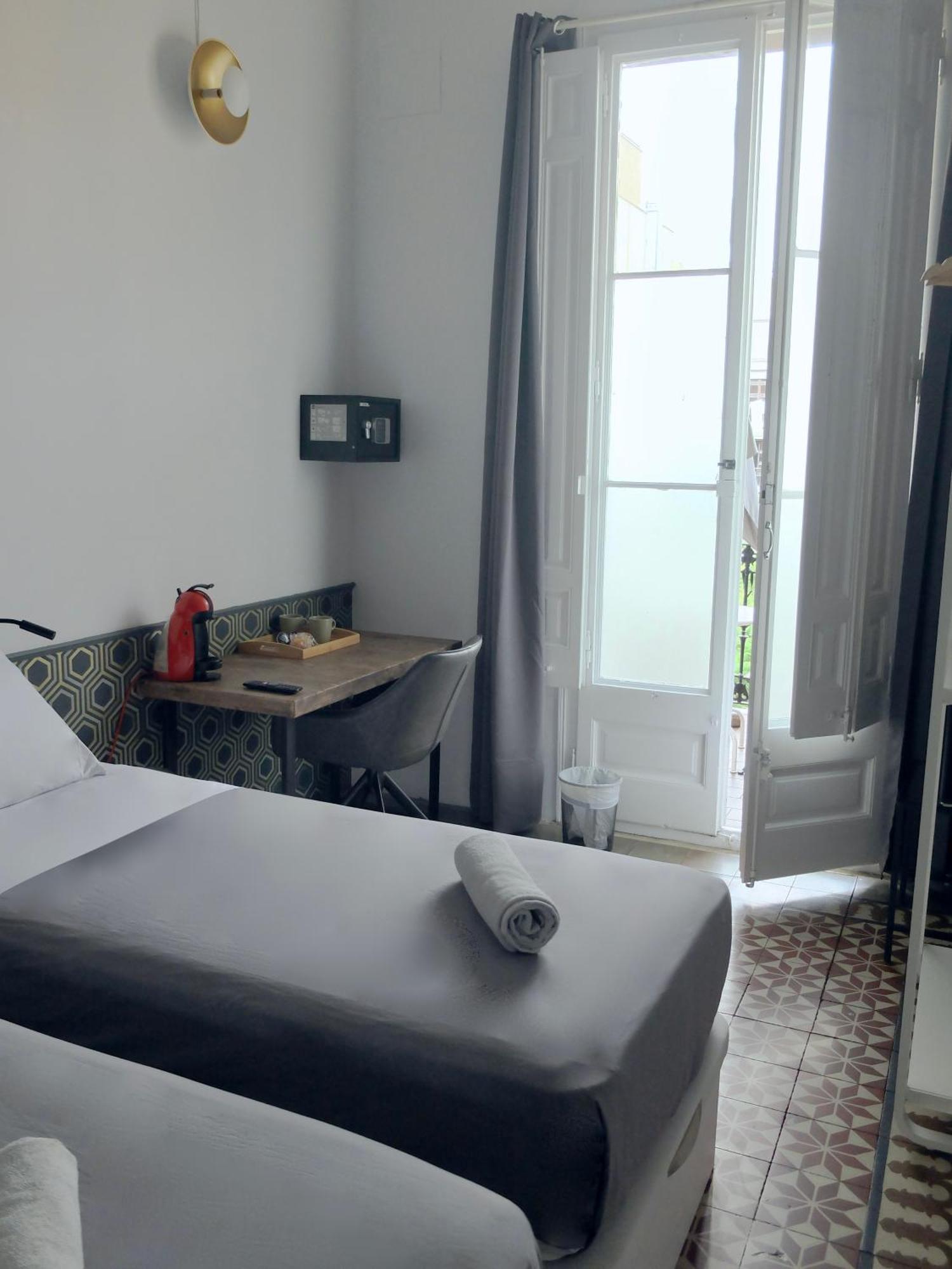 Twin Room with Private Bathroom,1554472450:JPEG