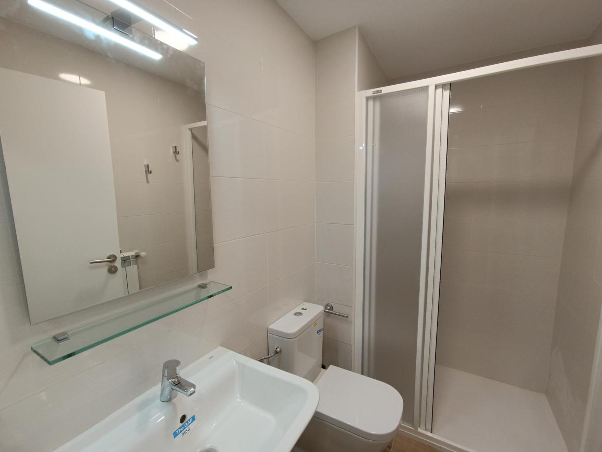 Single Bed 4-Bed Dormitory Room,1665514824:JPEG