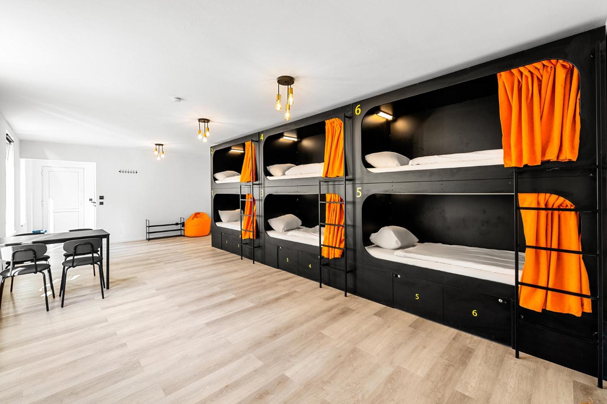 Bed in 8-Bed Mixed Dormitory Room