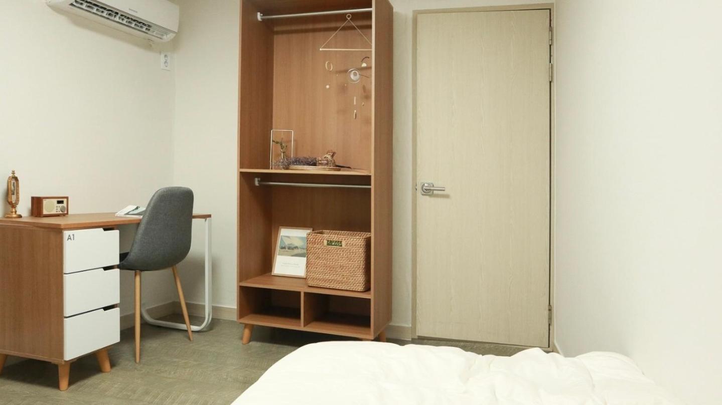 Single Room Bathroom