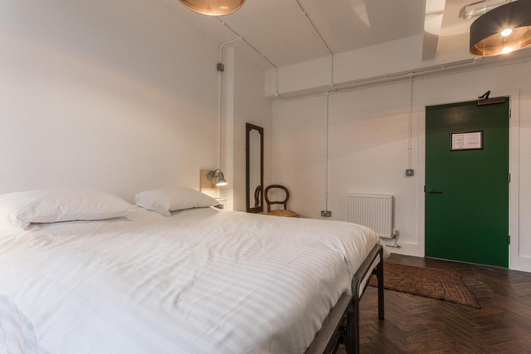 Twin Room with Bathroom