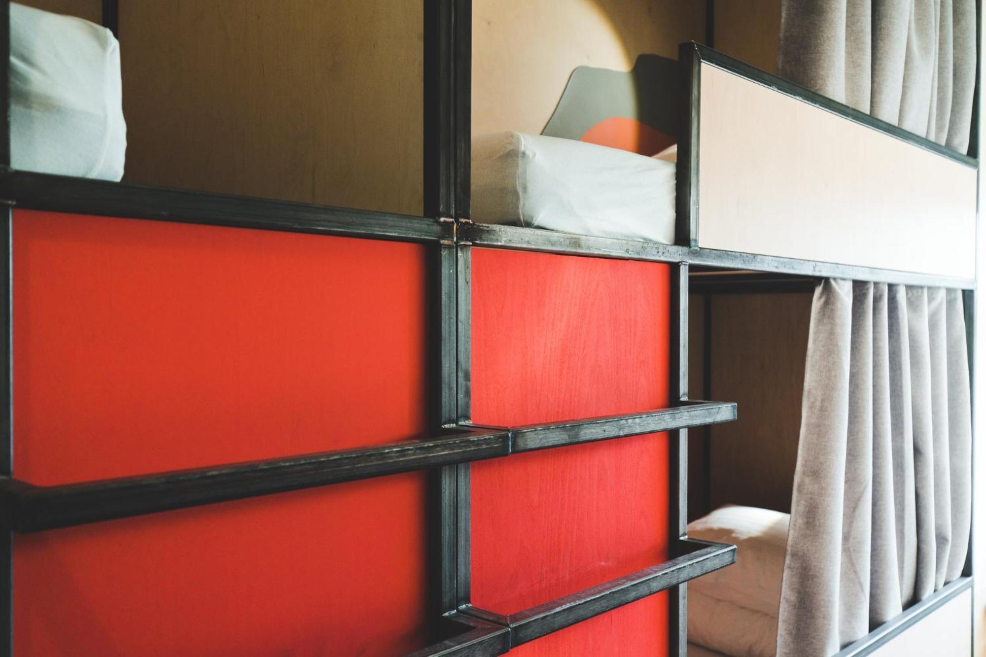 Bed 4-Bed Mixed Dormitory Room