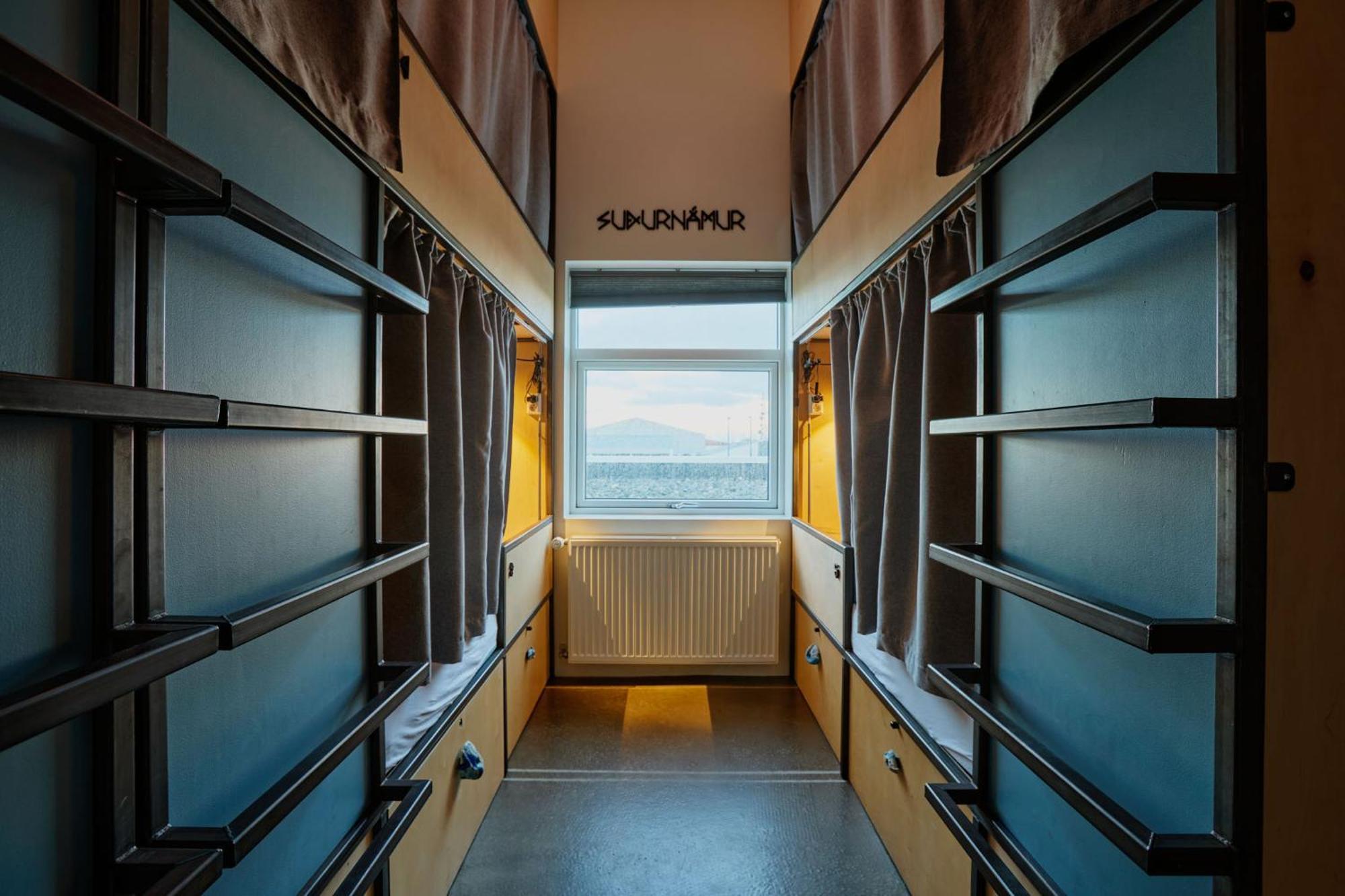 Bed 6-Bed Mixed Dormitory Room