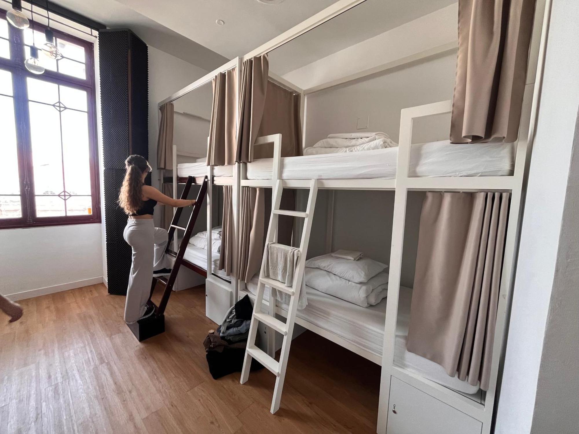Bunk Bed 10-Bed Mixed Dormitory Room