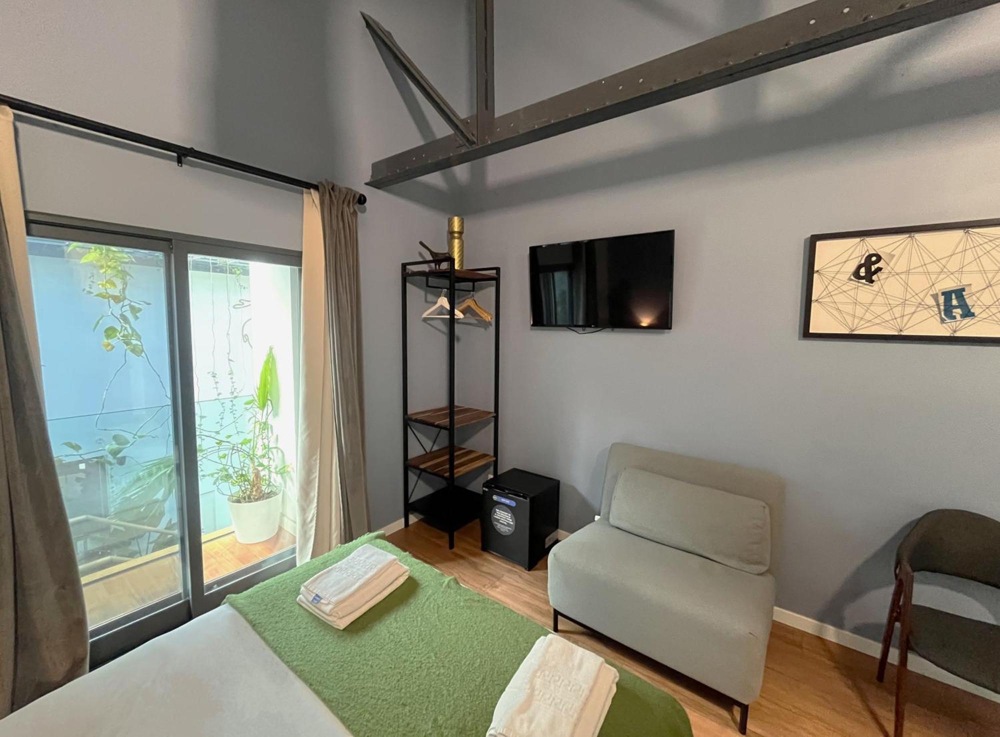 Double Room Private Bathroom