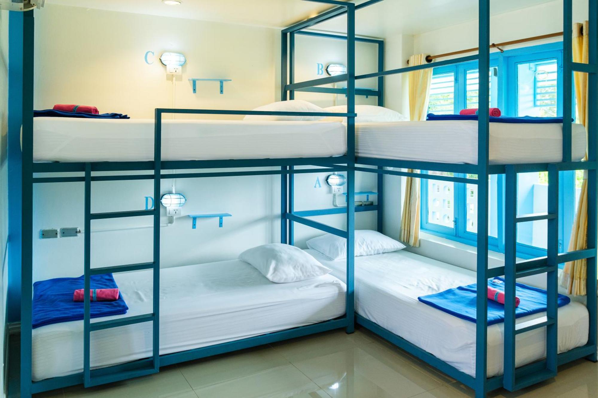 Quadruple Room with Private Bathroom