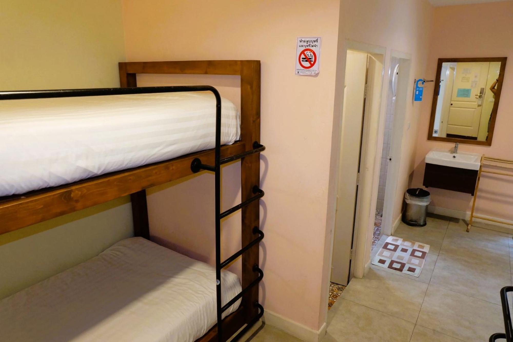 Quadruple Room Bunk Beds,1583687357:JPEG