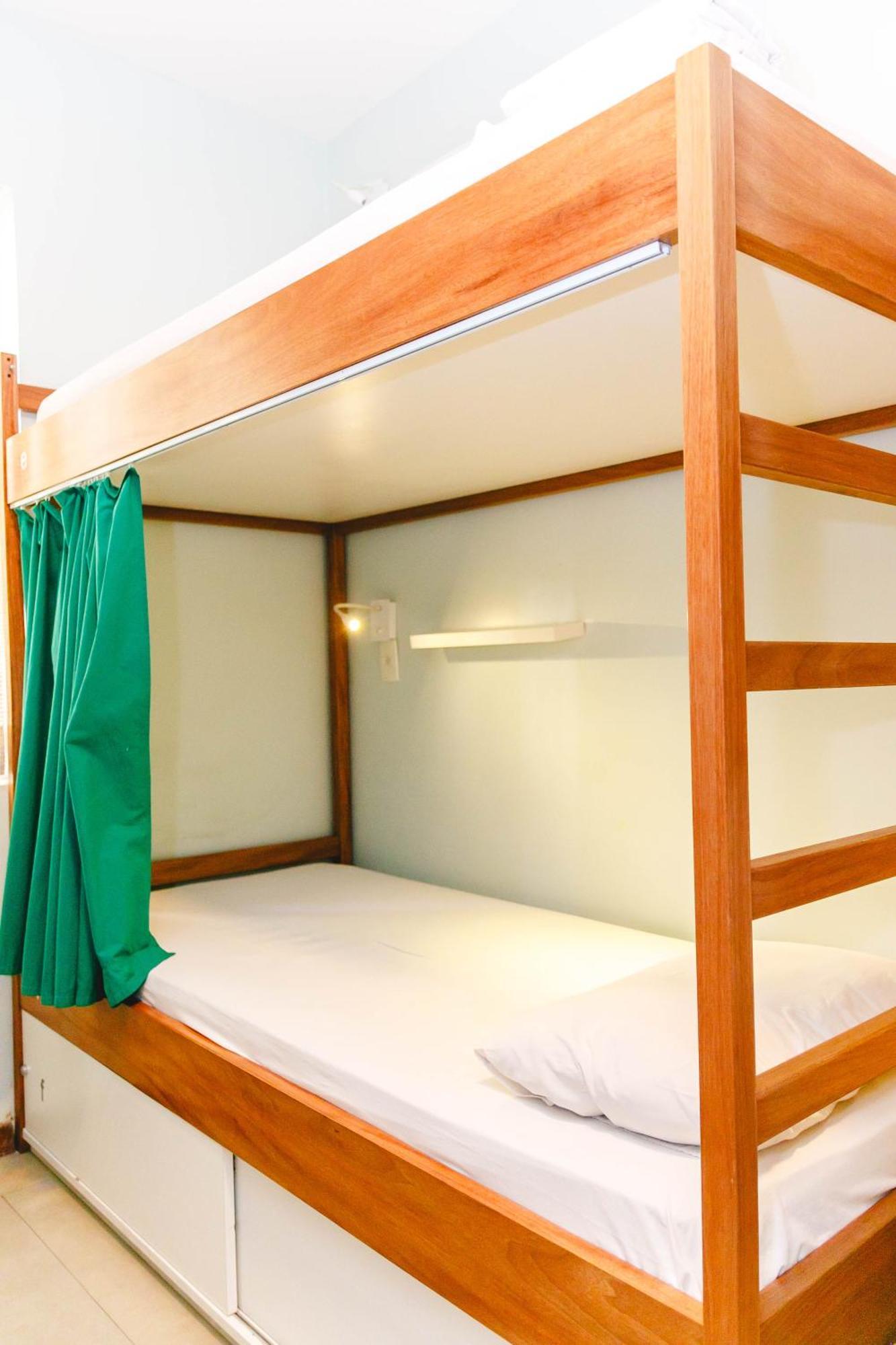 Bed 6-Bed Female Dormitory Room,1674019348:JPEG