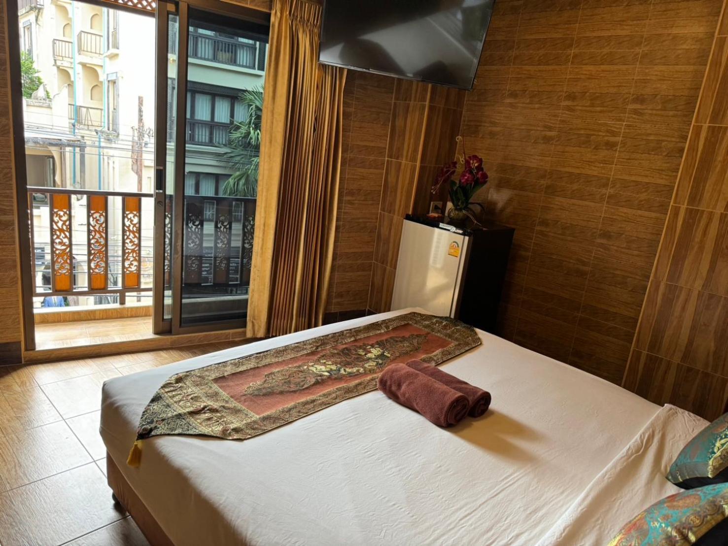 Deluxe Double Room with Balcony