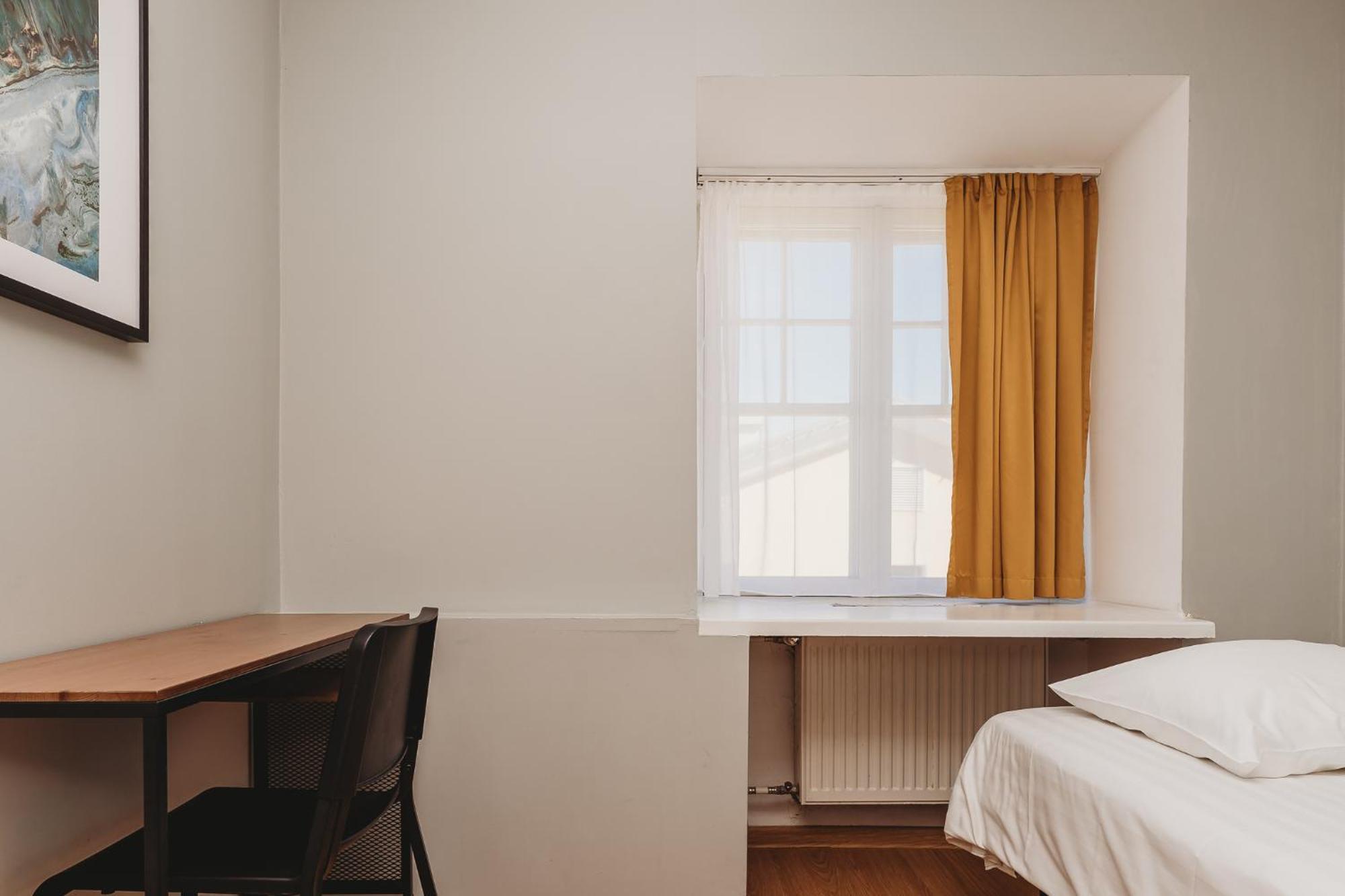 Single Room Ensuite,1587508342:JPEG