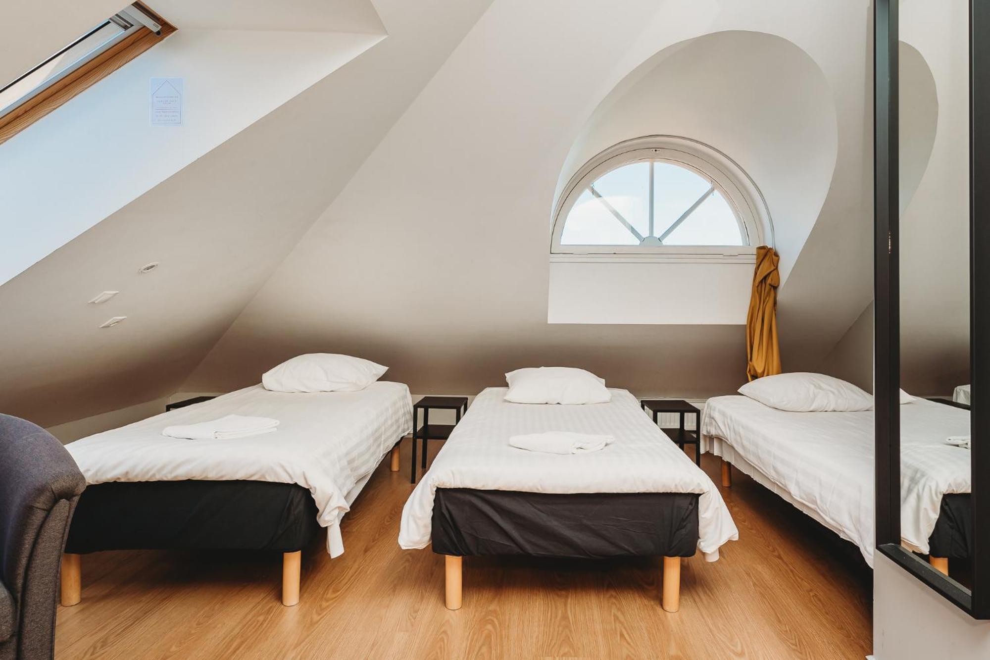 Standard Triple Room,1587508346:JPEG