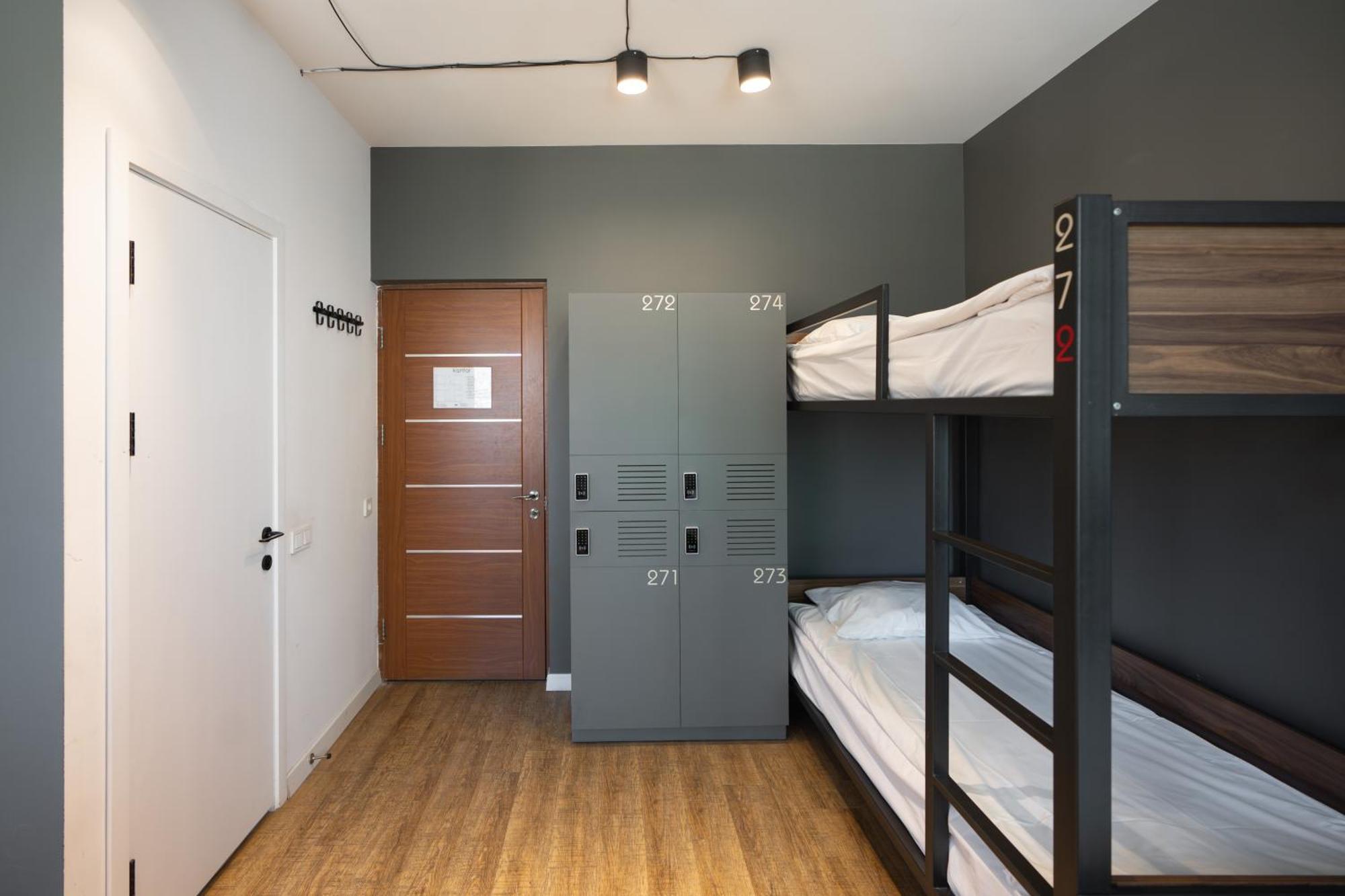 Bed 4-Bed Female Dormitory Room