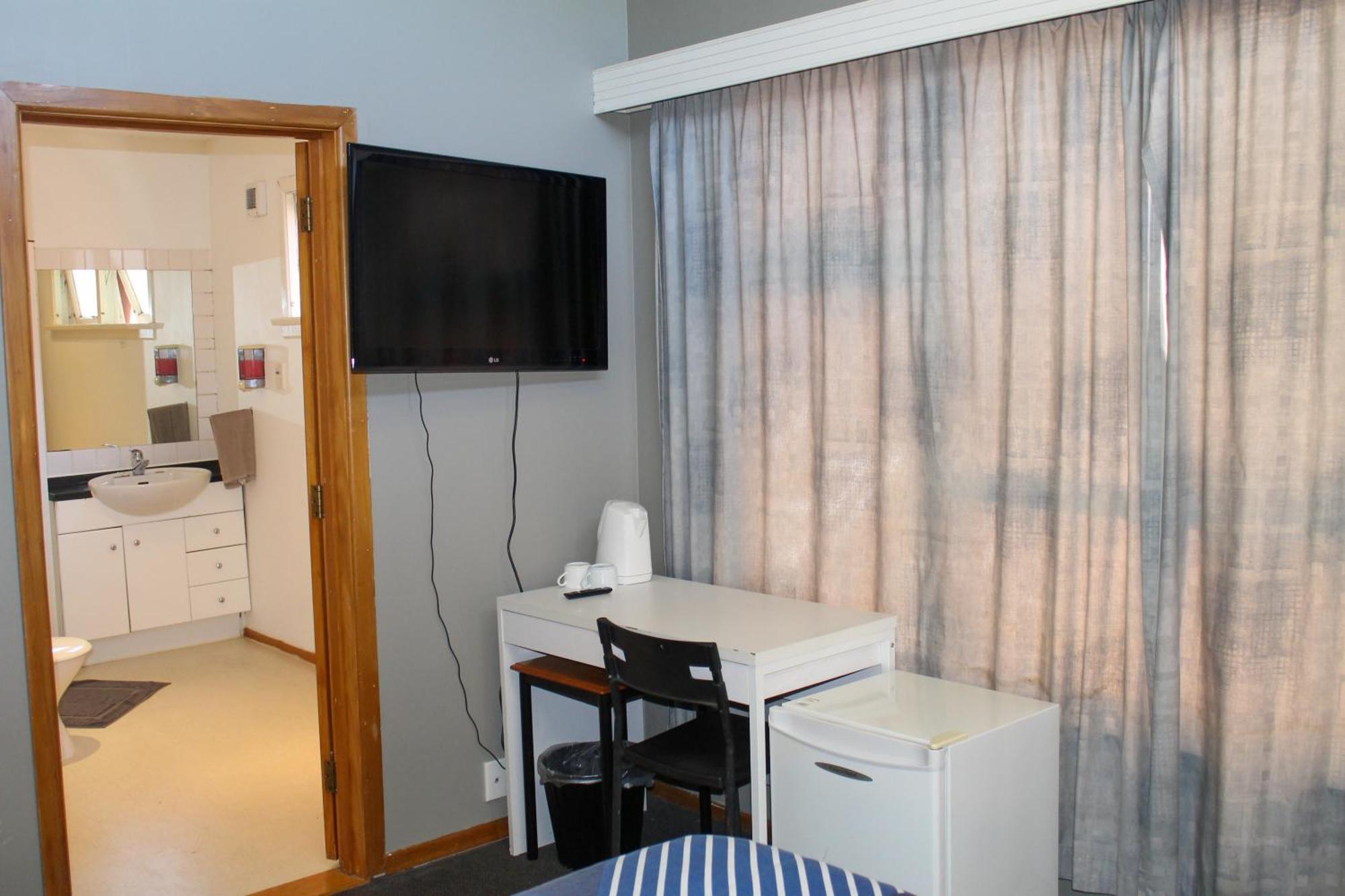 Double Room Private Bathroom