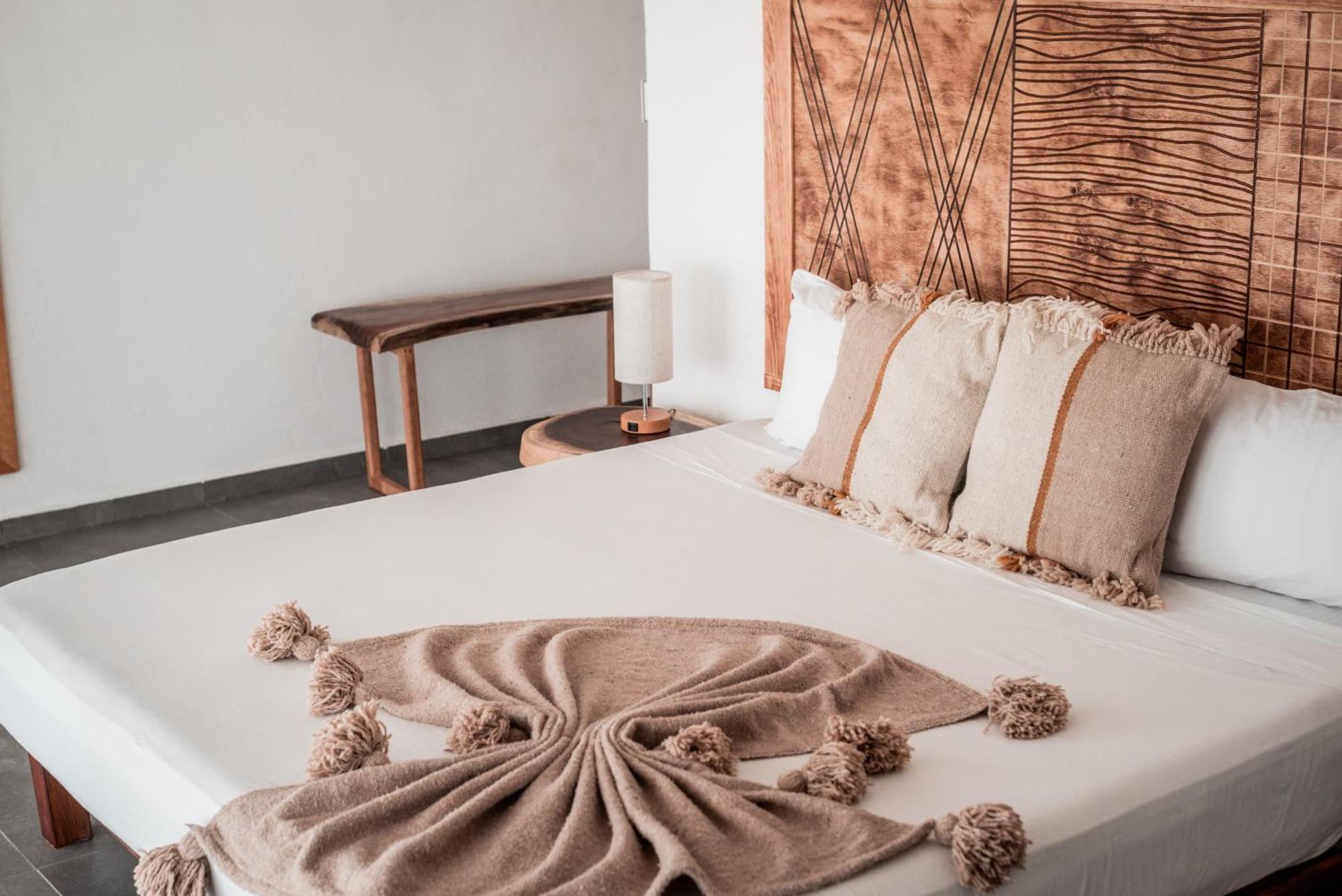 Double Room with Balcony and Sea View