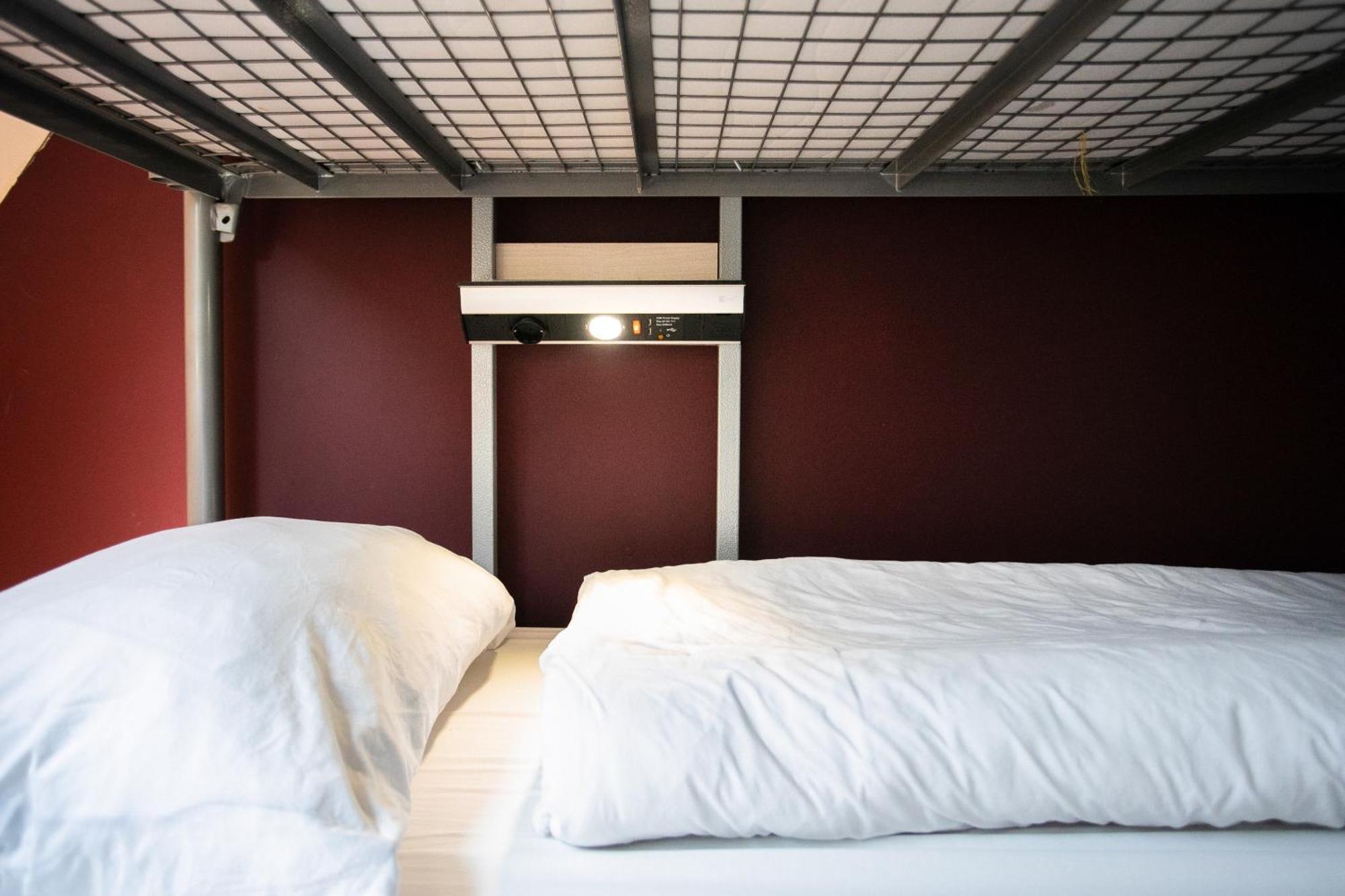 Bed in 6-Bed Mixed Dormitory Room