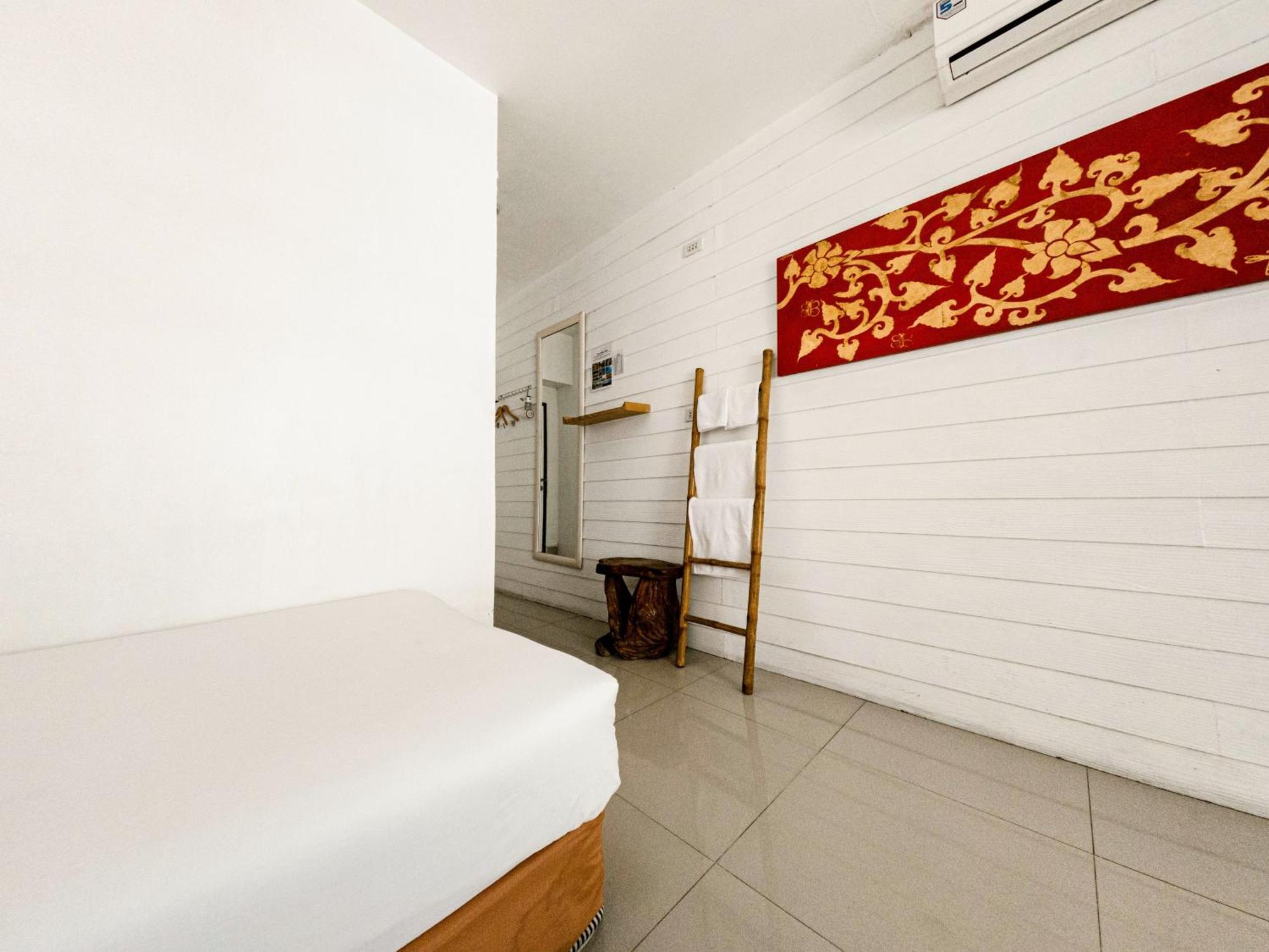 Twin Room with Private Bathroom,1590368202:JPEG