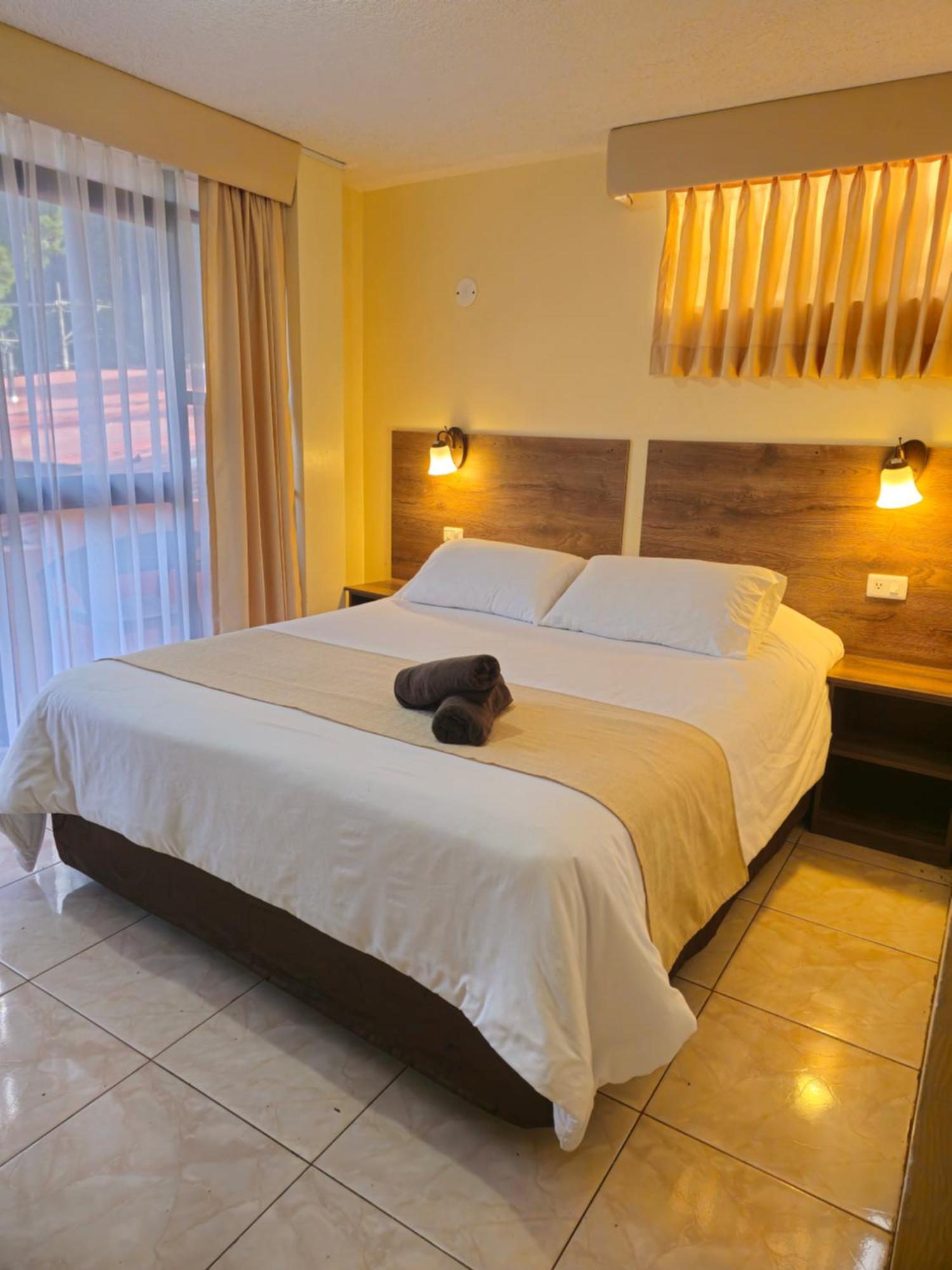 Double Room Private Bathroom