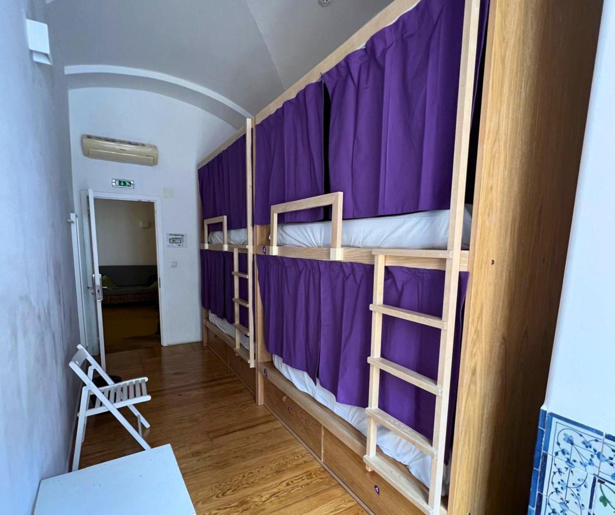 Bunk Bed Superior 4-Bed Mixed Dormitory Room