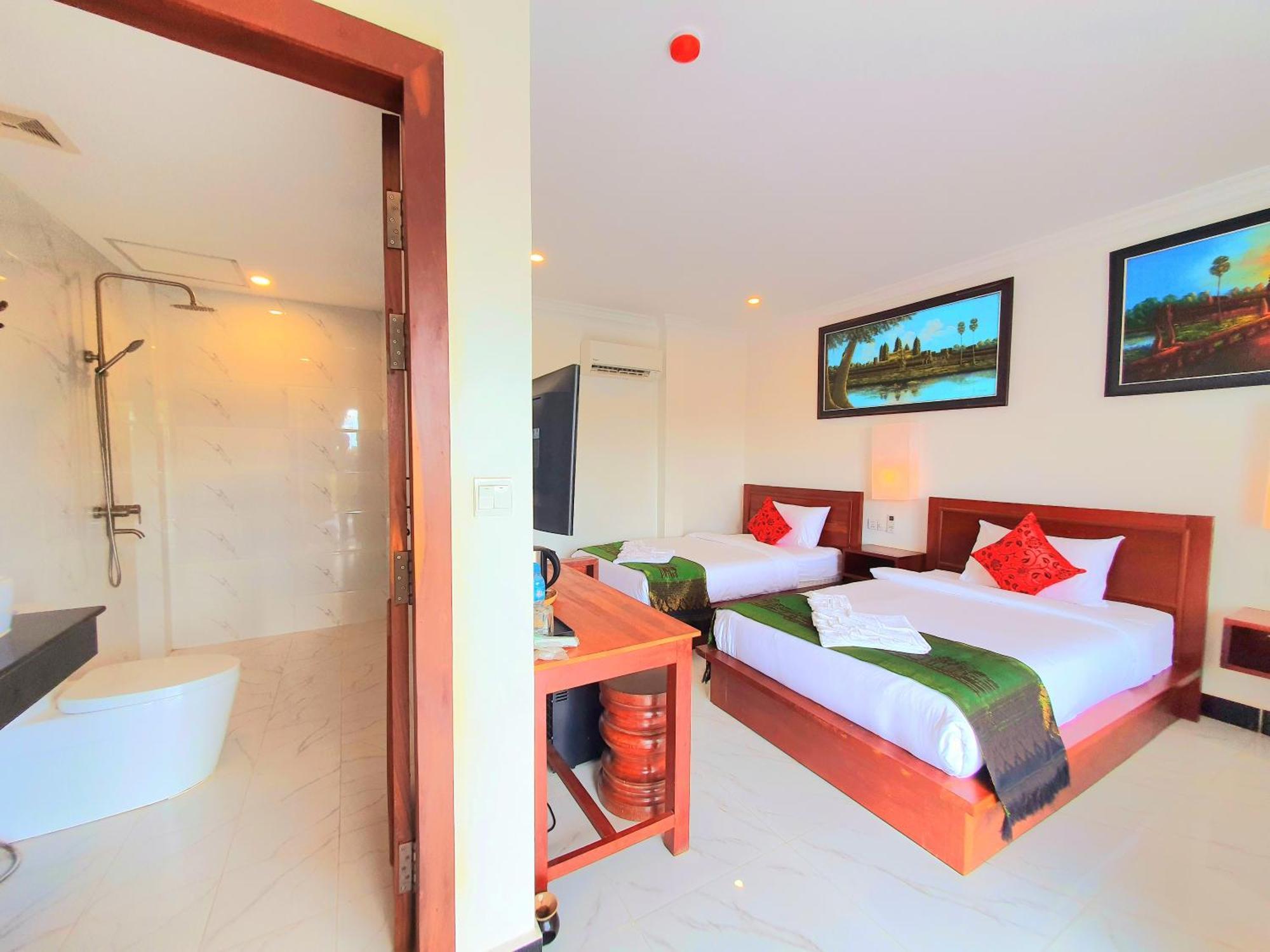 Deluxe Twin Room Balcony